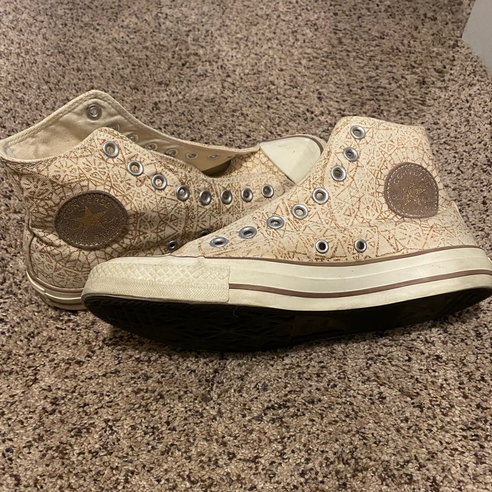 Converse High Top